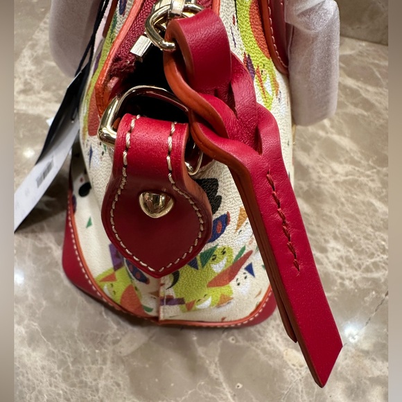 Dooney & Bourke NWT Snow White 85th Anniversary Satchel purse FAC-070638 - Picture 5 of 10